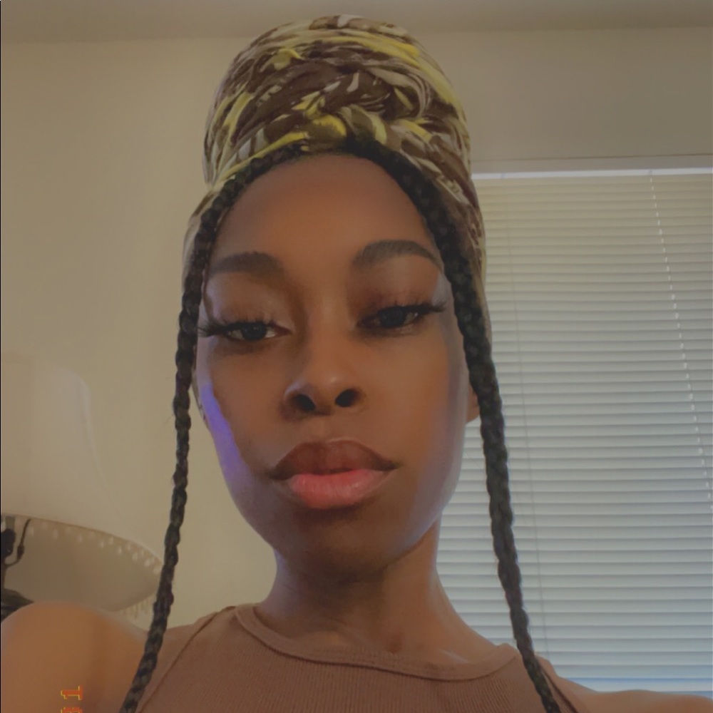 Meet your Posher, Xatayia